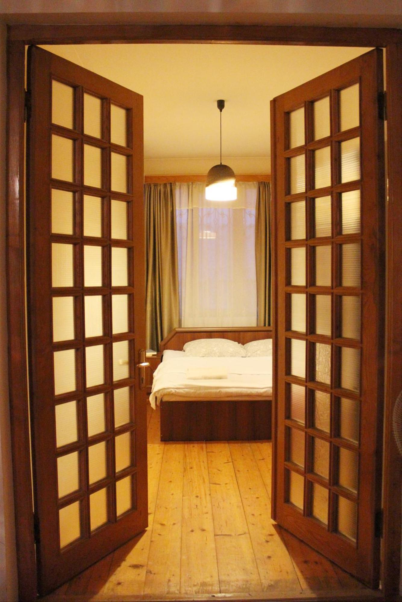 Nitsa Guest House Gori Quarto foto